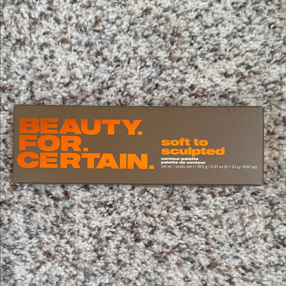 Soft to Sculpted Eyeshadow Contour Palette